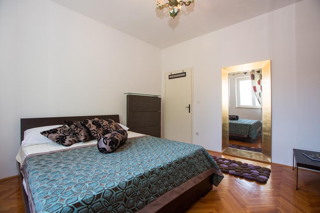 Aida Apartments And Rooms For Couples And Families Free Parking Dubrovnik Eksteriør billede