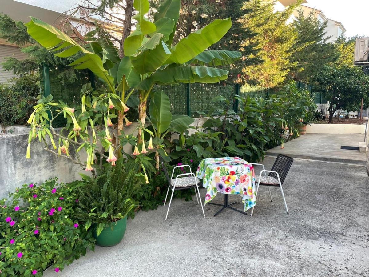 Aida Apartments And Rooms For Couples And Families Free Parking Dubrovnik Eksteriør billede
