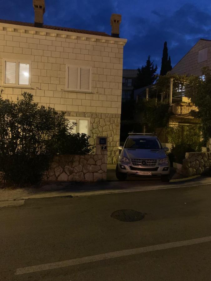Aida Apartments And Rooms For Couples And Families Free Parking Dubrovnik Eksteriør billede
