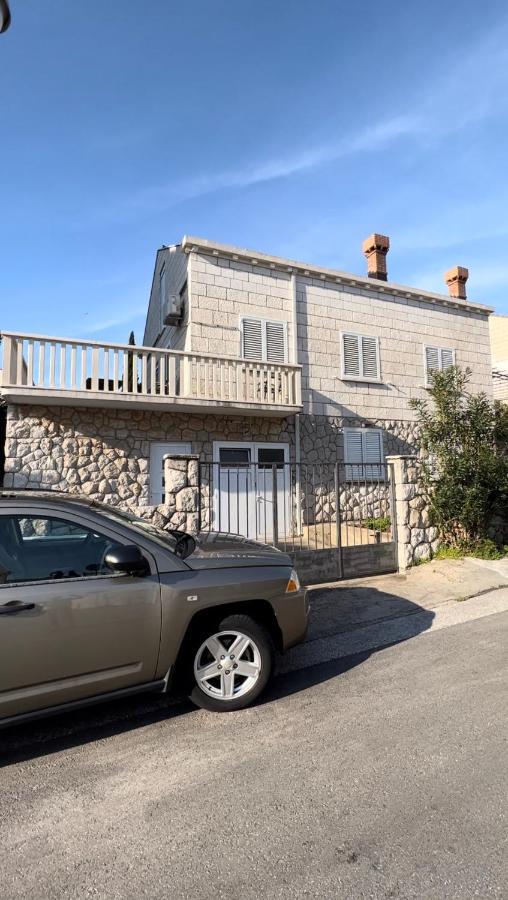 Aida Apartments And Rooms For Couples And Families Free Parking Dubrovnik Eksteriør billede