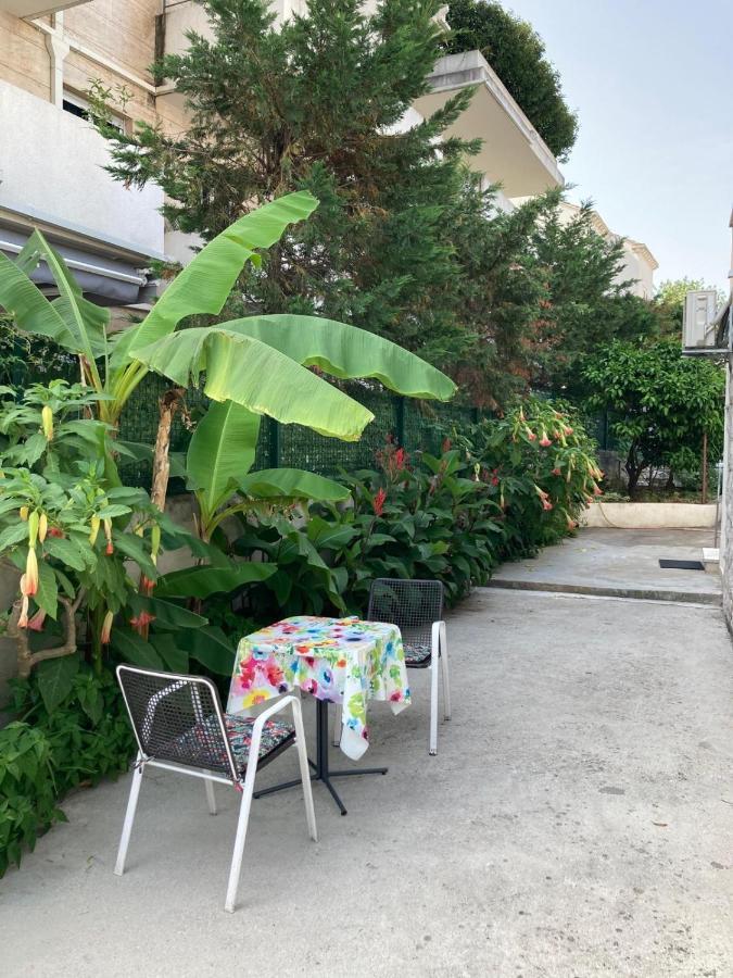 Aida Apartments And Rooms For Couples And Families Free Parking Dubrovnik Eksteriør billede